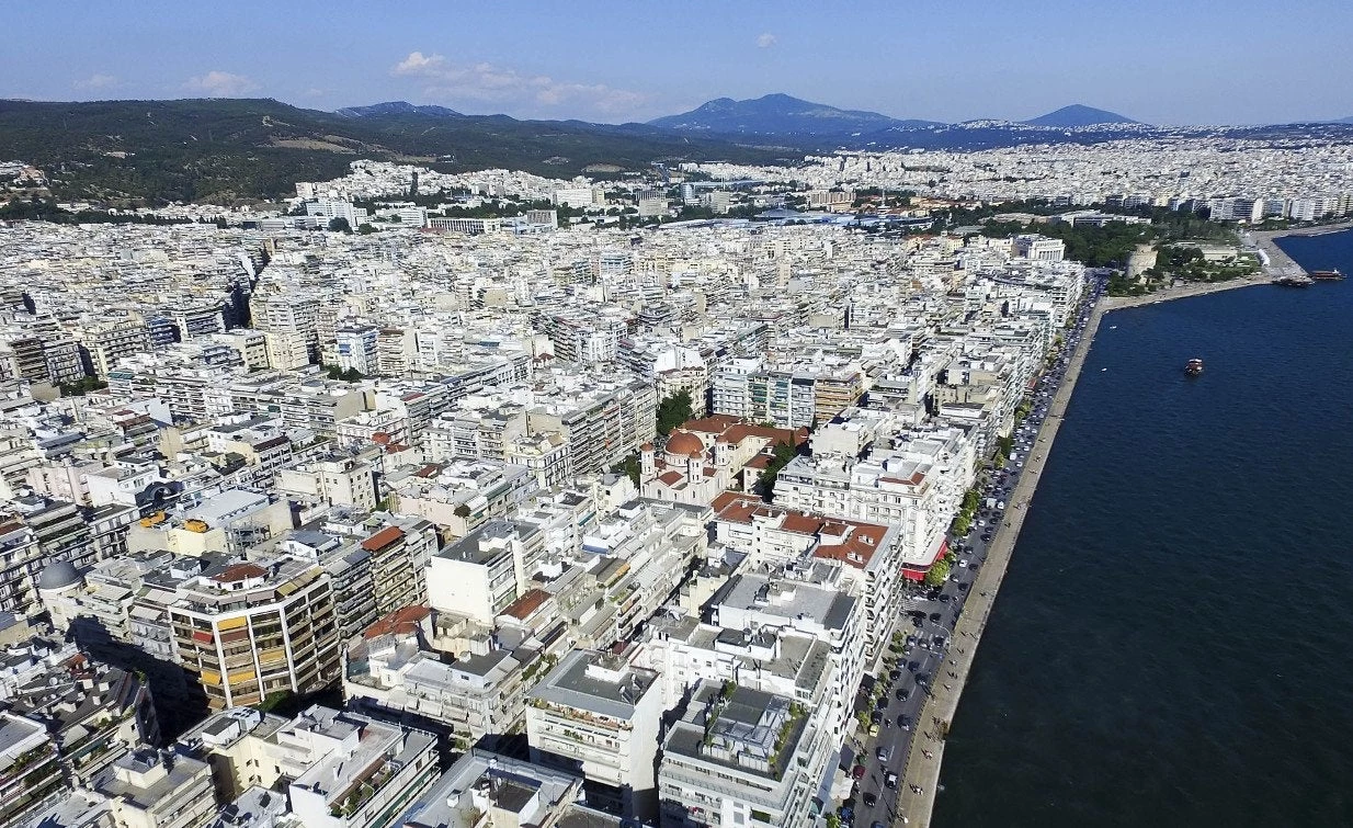 Μήνυμα προς Αθηναίους: Αγοράστε Θεσσαλονίκη όσο προλαβαίνετε